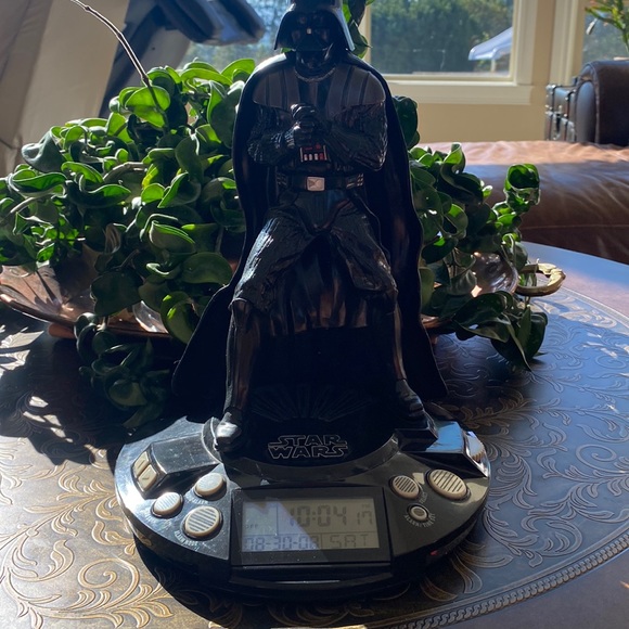 Star Wars 2012 Lucas Films Darth Vader Alarm Clock - Picture 2 of 4